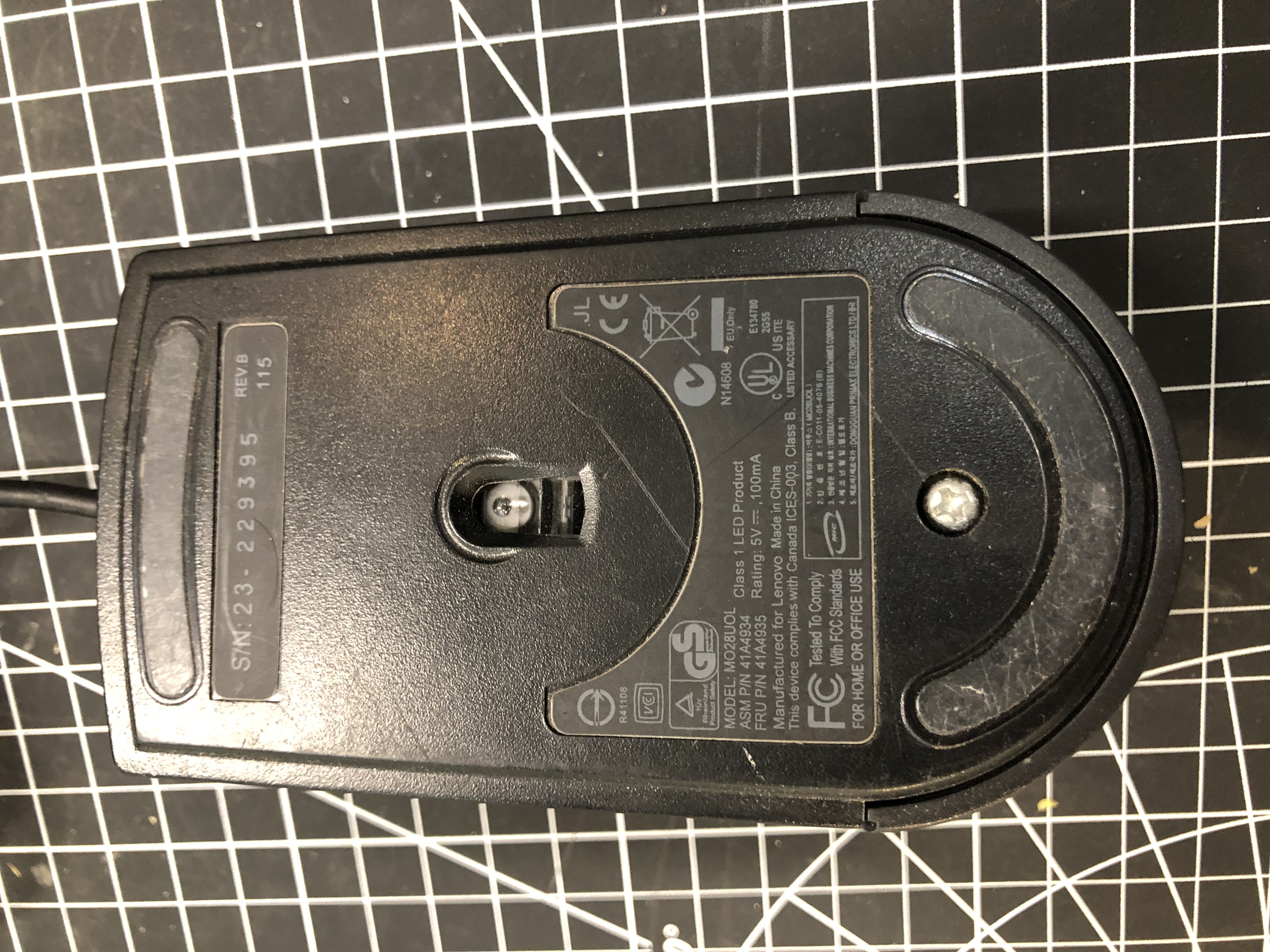 IBM M02B0UL Wired USB Optical Mouse Pre-Owned - Thumbnail 3