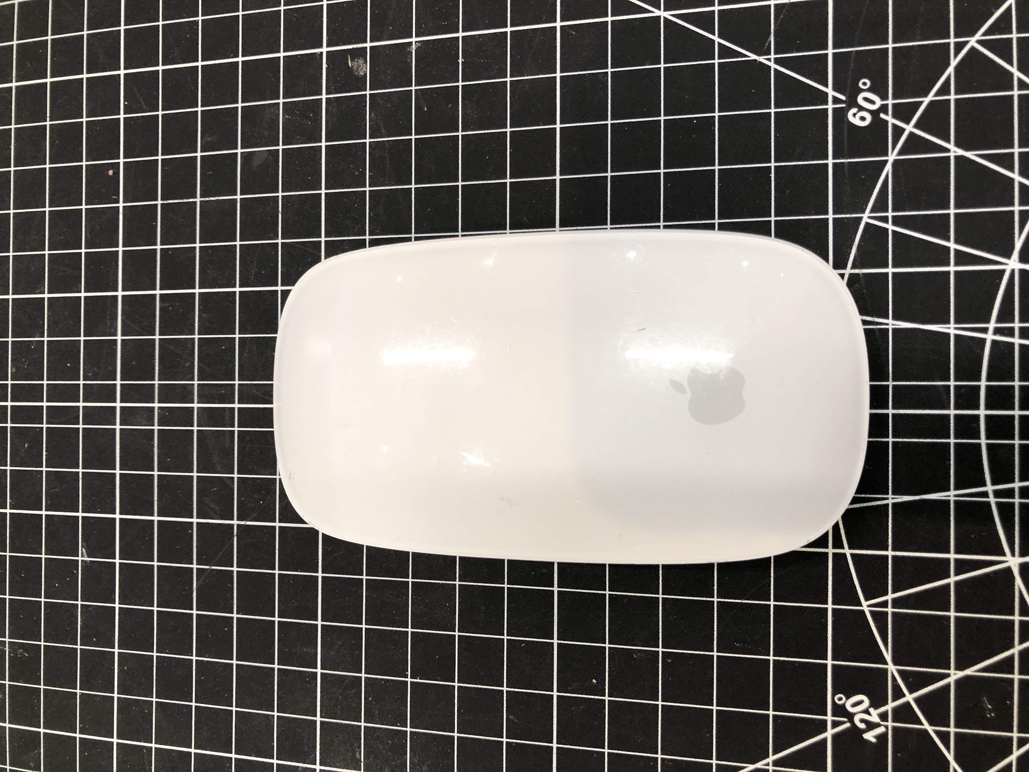 Apple Magic Mouse 2 A1657 Wireless Bluetooth Pre-Owned — image 2