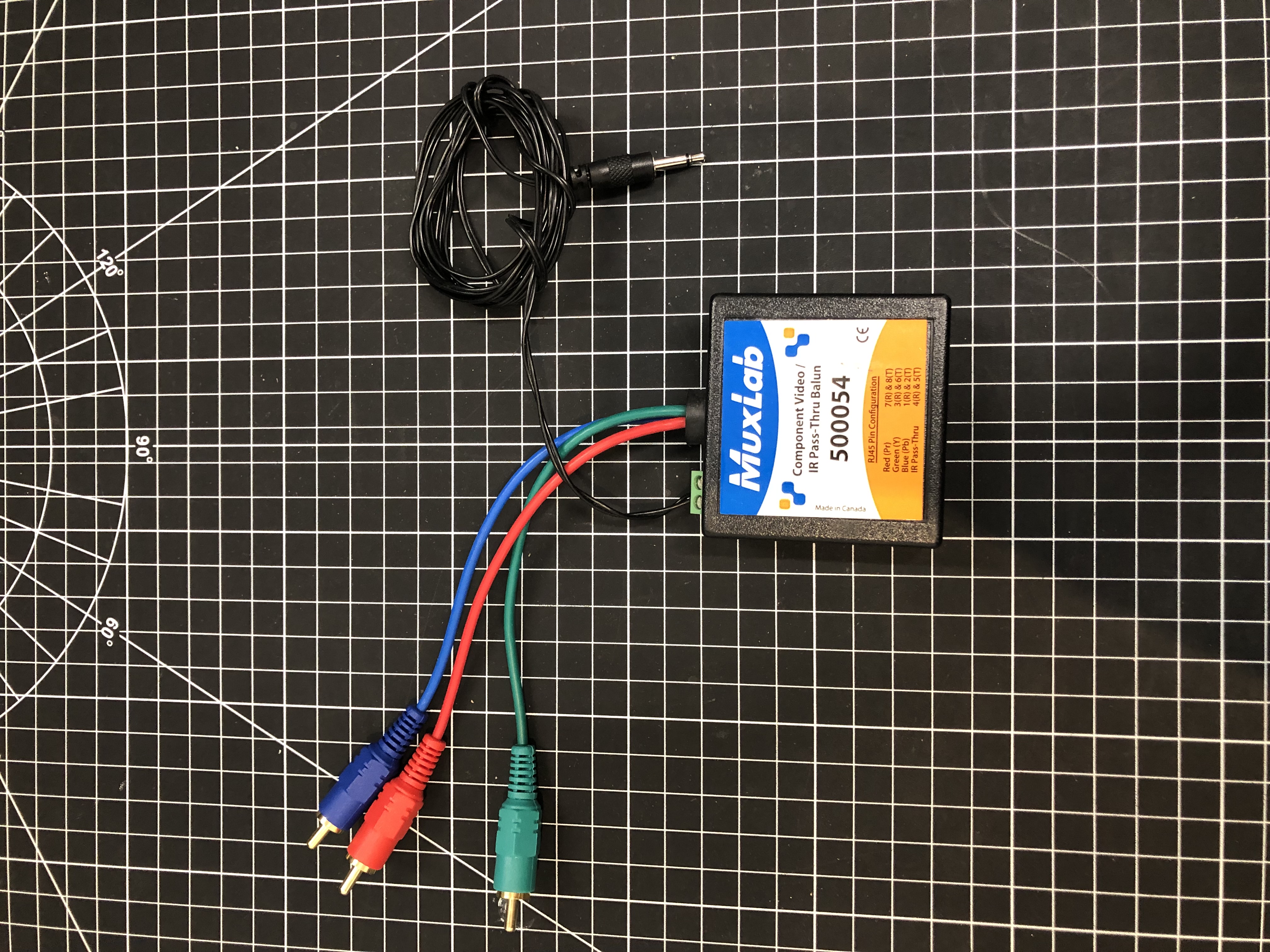 MuxLab 500054 Component Video/IR Pass-Thru Balun Pre-Owned - Thumbnail 2