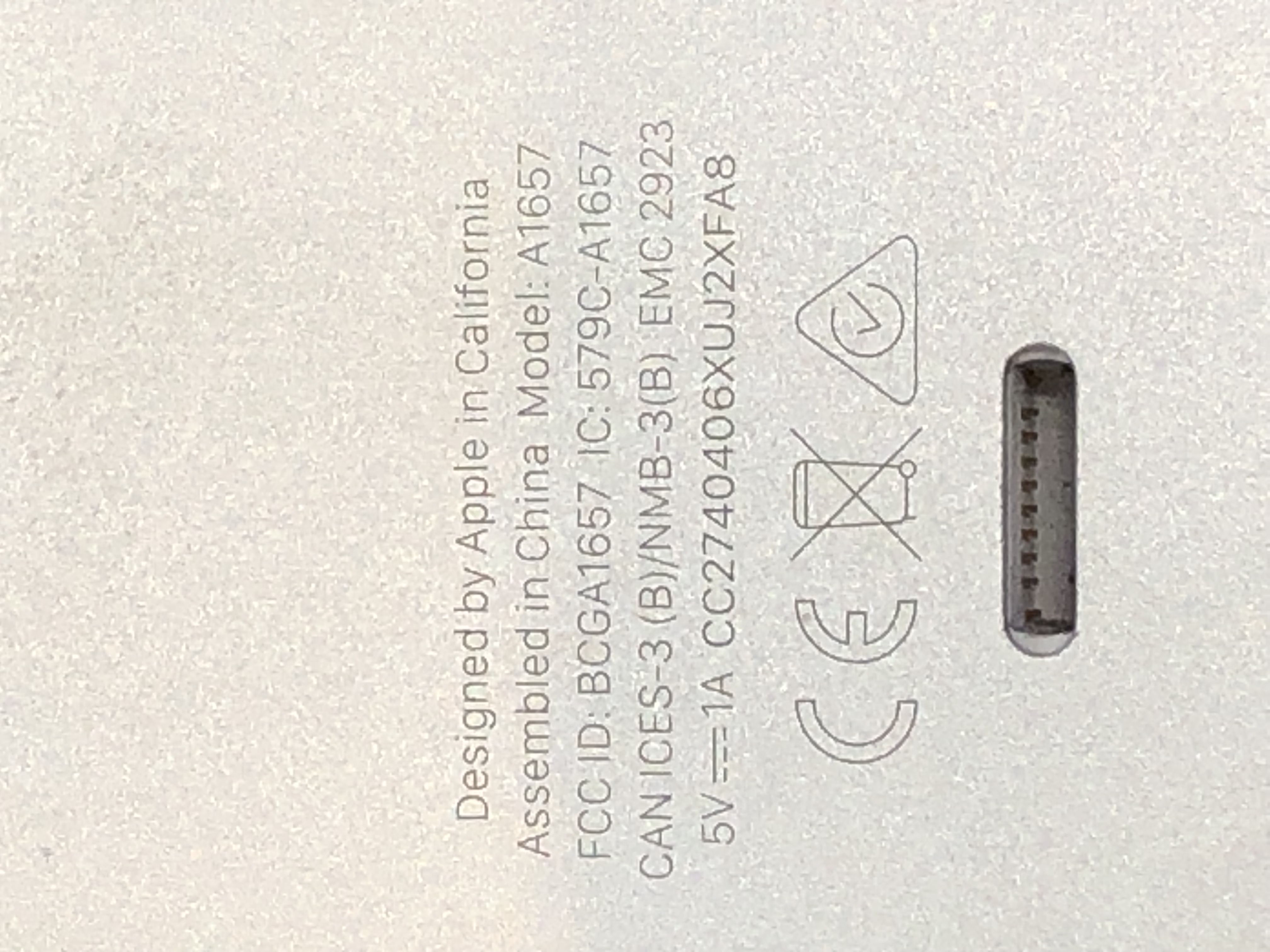 Apple Magic Mouse 2 A1657 Wireless Bluetooth Pre-Owned