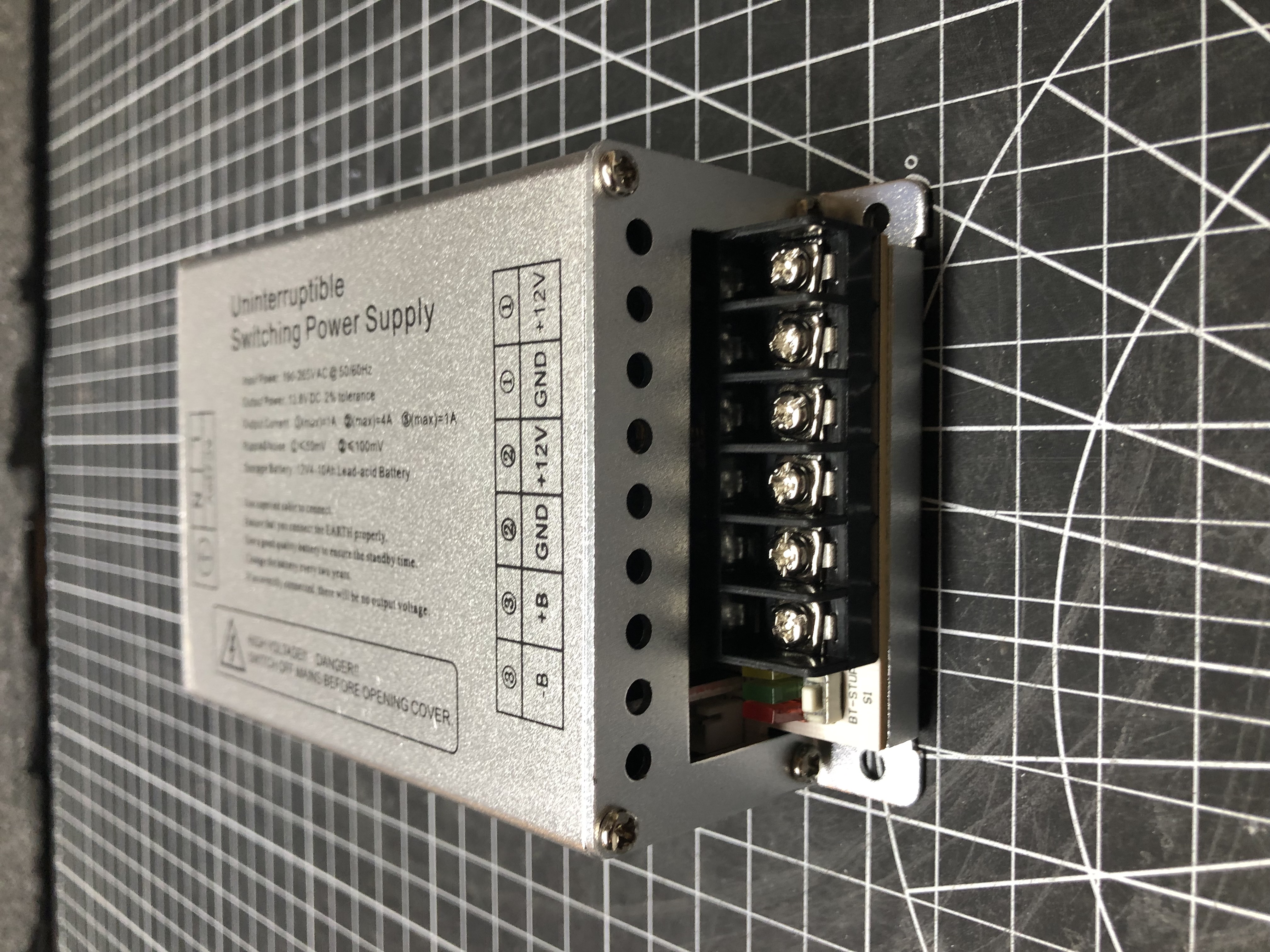 12V 5A Uninterruptible Power Supply - New, Compact Global Use - Thumbnail 3