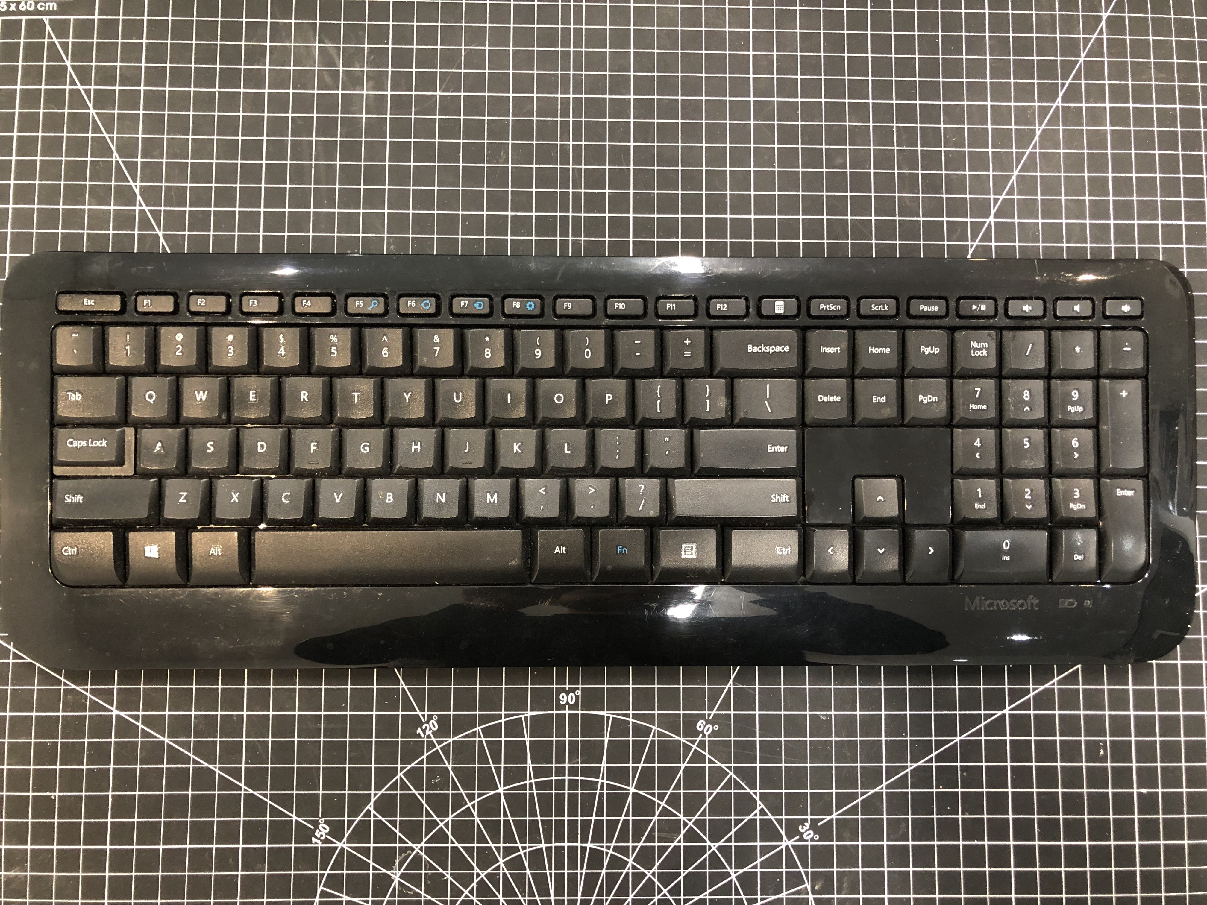 Microsoft Wireless Keyboard 850 Model 1455 Pre-Owned - Thumbnail 2
