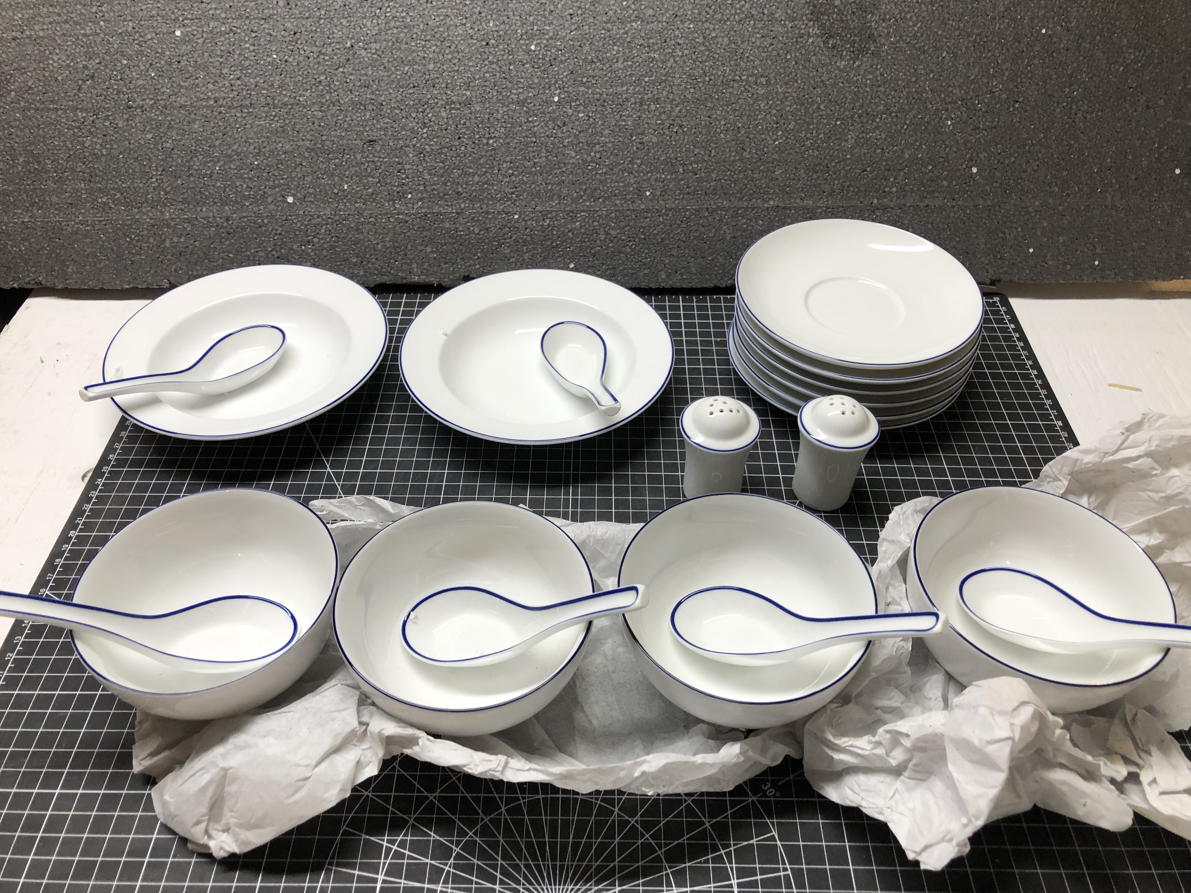 20-Piece White Ceramic Dinnerware Set with Spoons and Shakers New