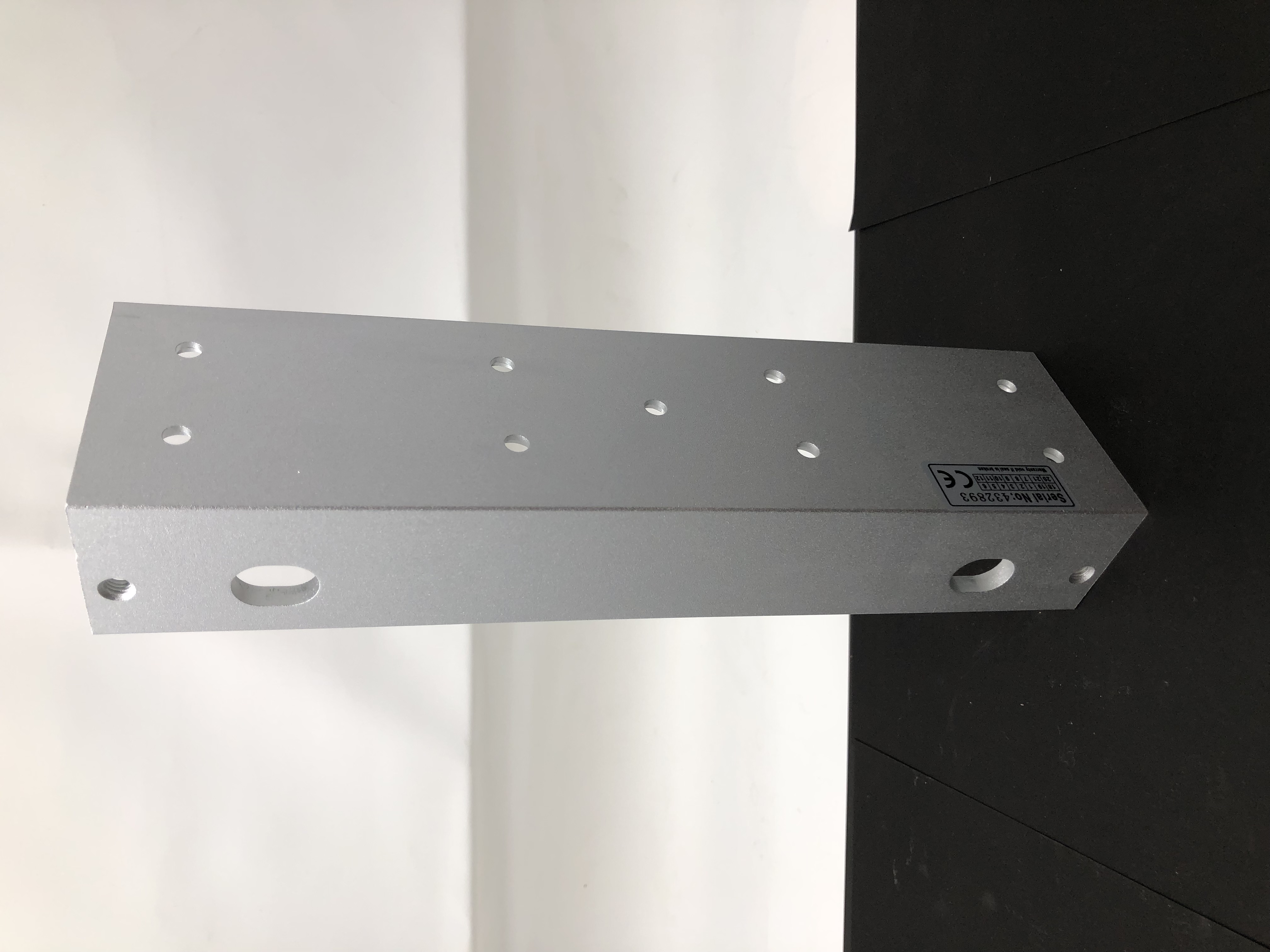 VI-500L Electromagnetic Lock Bracket L Type - New in Box - Thumbnail 4