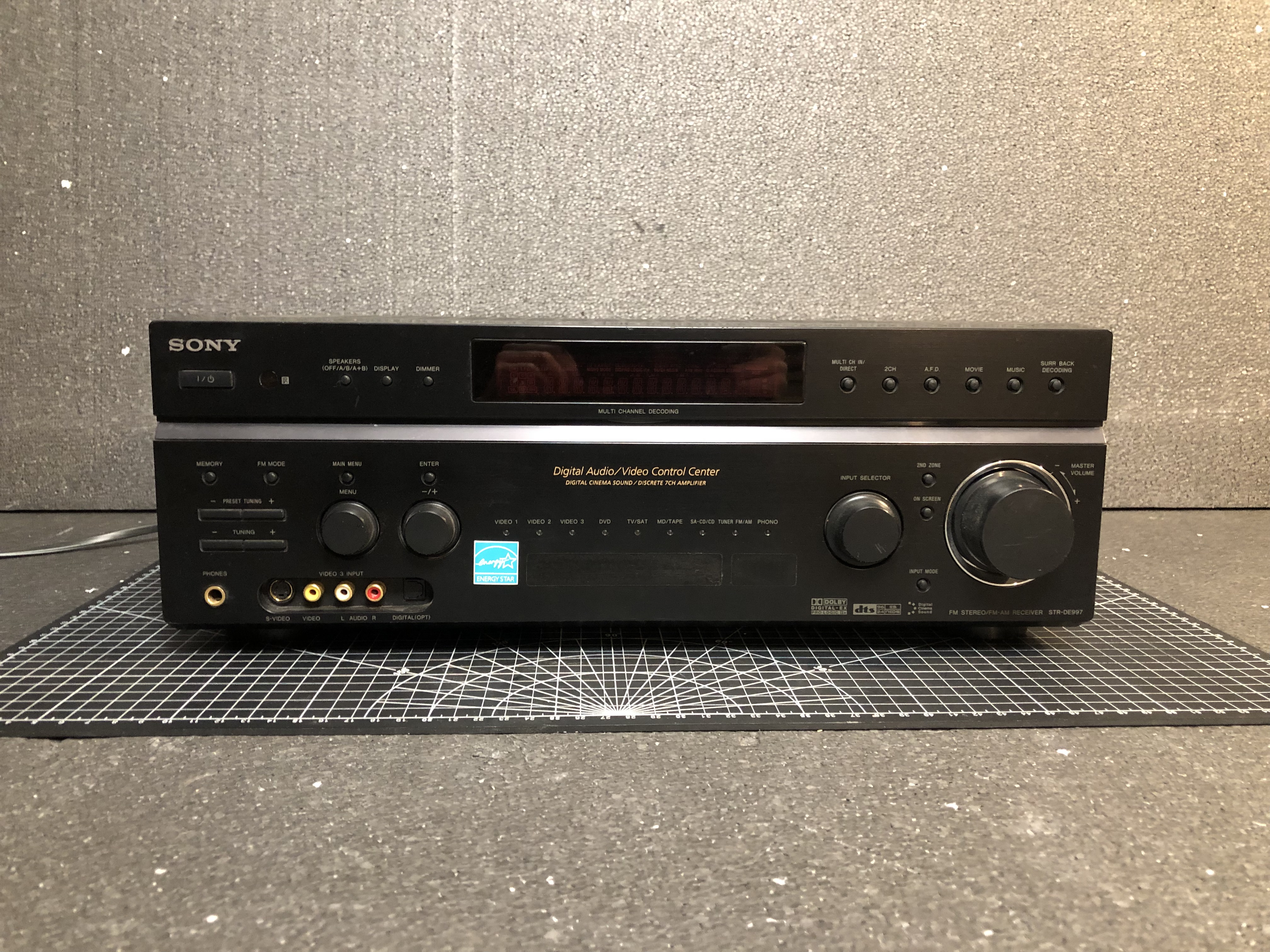 Sony STR-DE997 FM Stereo AM/FM Receiver 120V 60Hz 420VA Pre-Owned