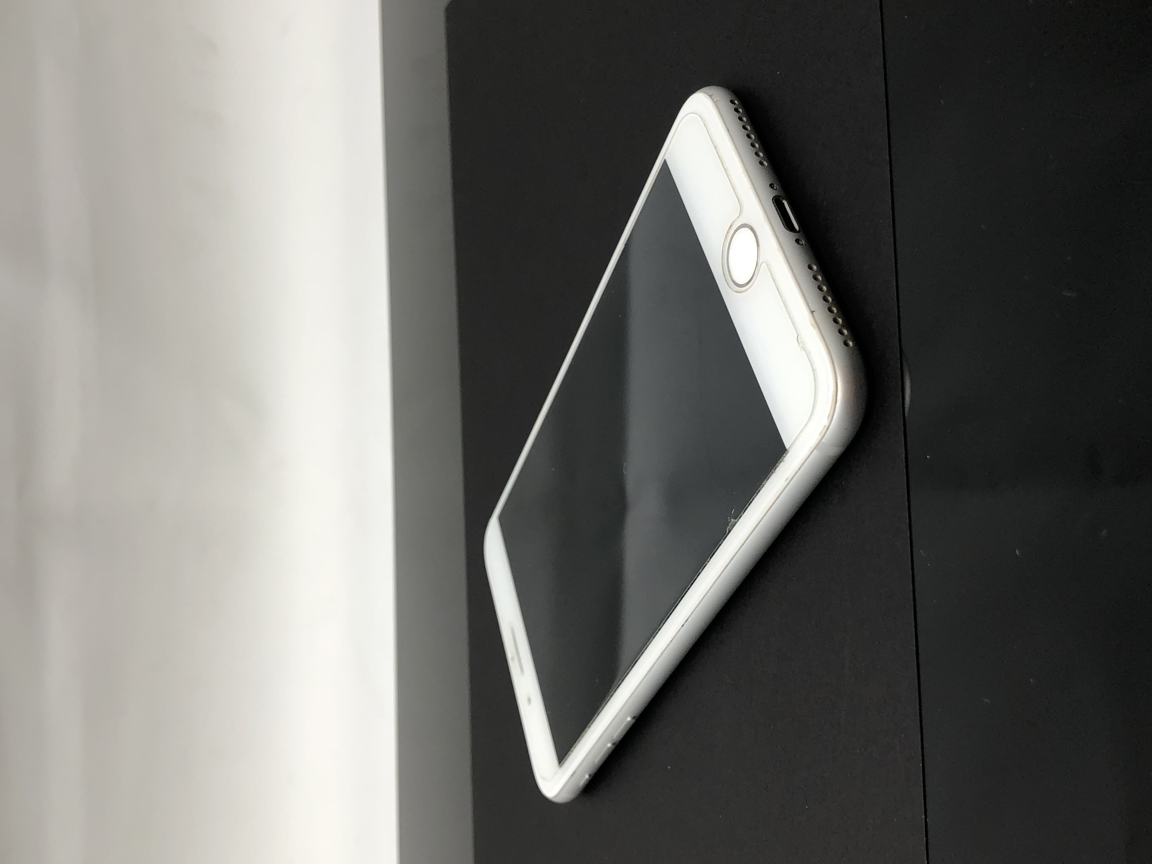 iPhone 7 Plus 128GB Silver Pre-Owned - Thumbnail 7