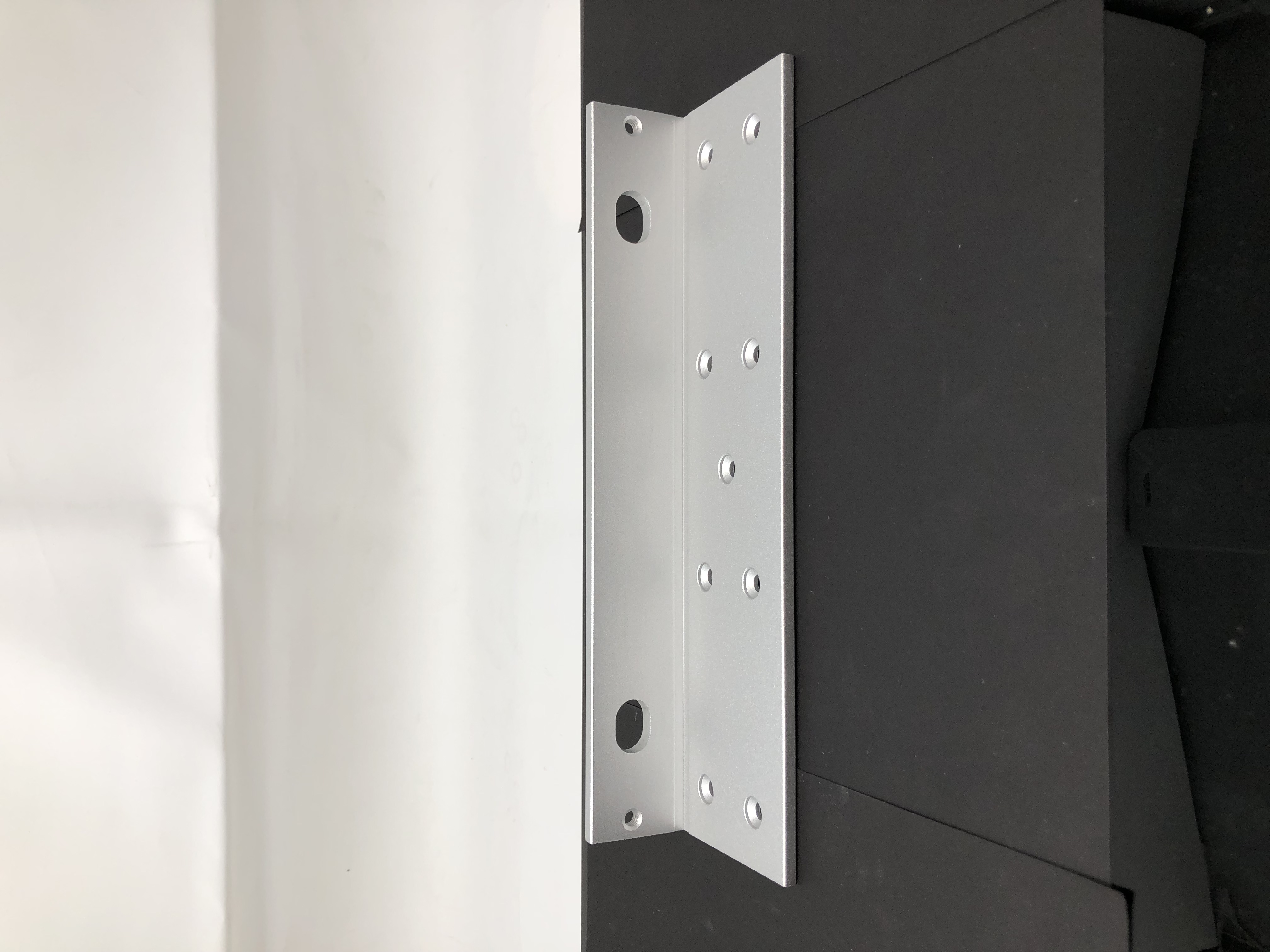 VI-500L Electromagnetic Lock Bracket L Type - New in Box - Thumbnail 3