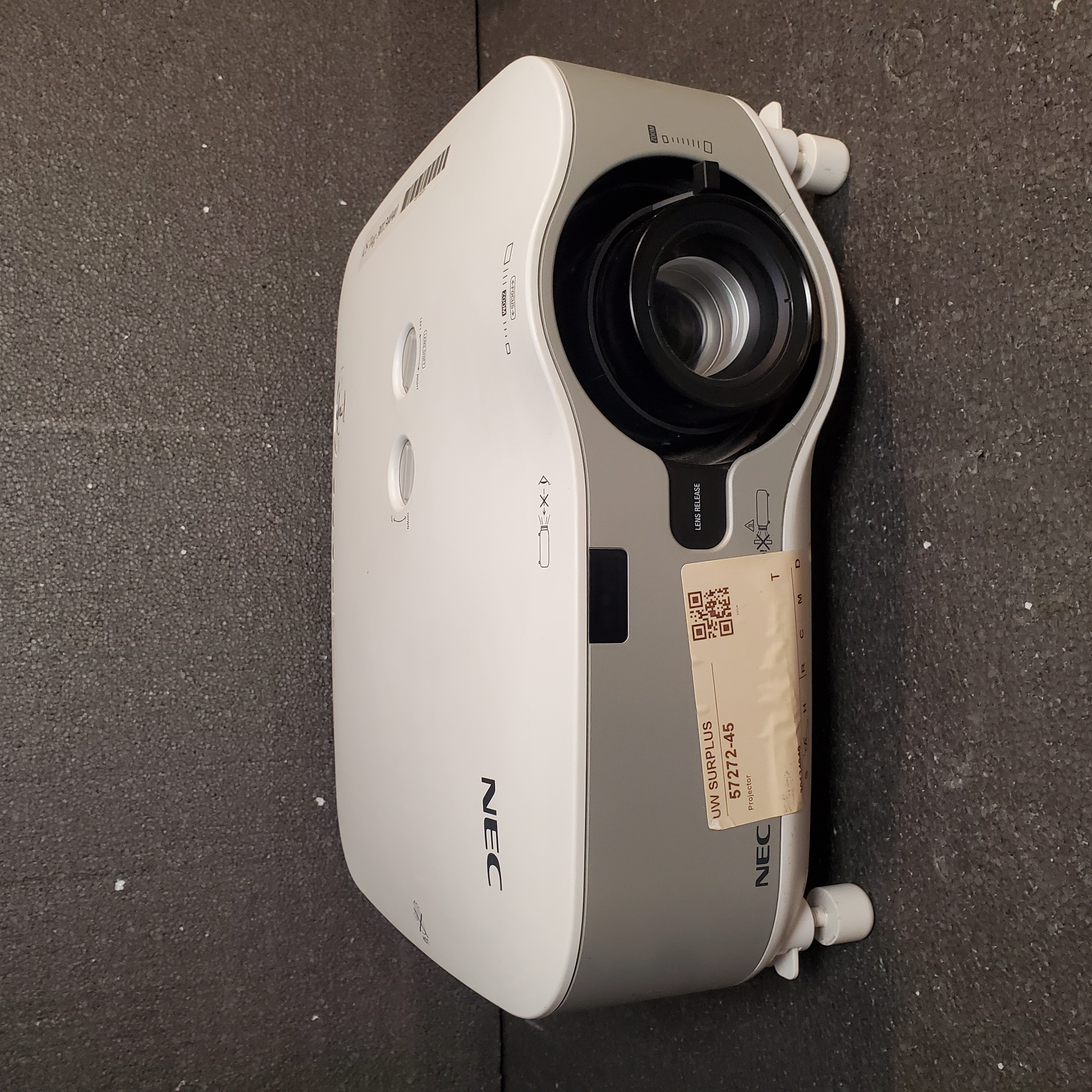 NEC NP1250 Projector 100-240V HDMI VGA DVI Pre-Owned