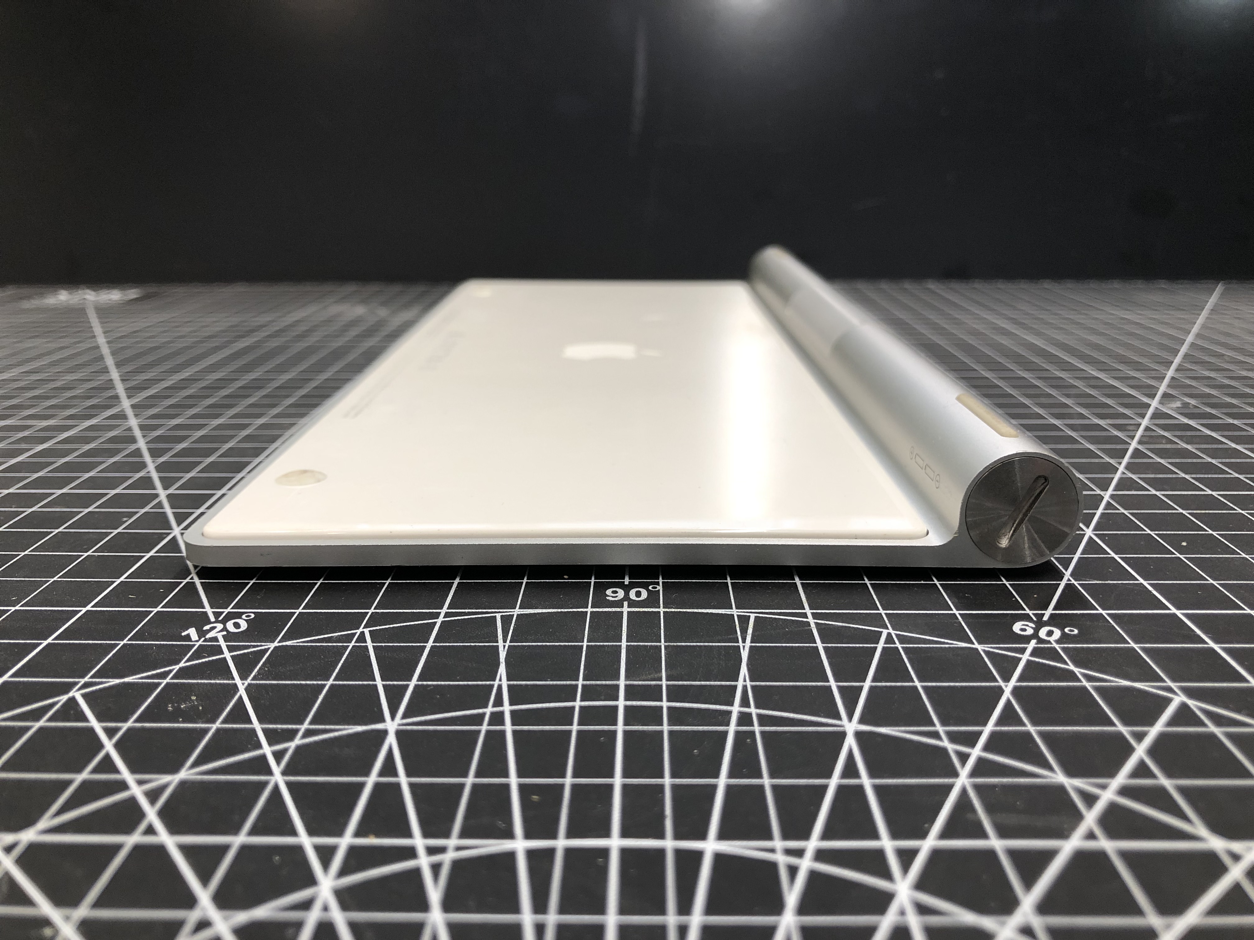 Apple Wireless Keyboard A1314 Bluetooth Pre-Owned - Thumbnail 5