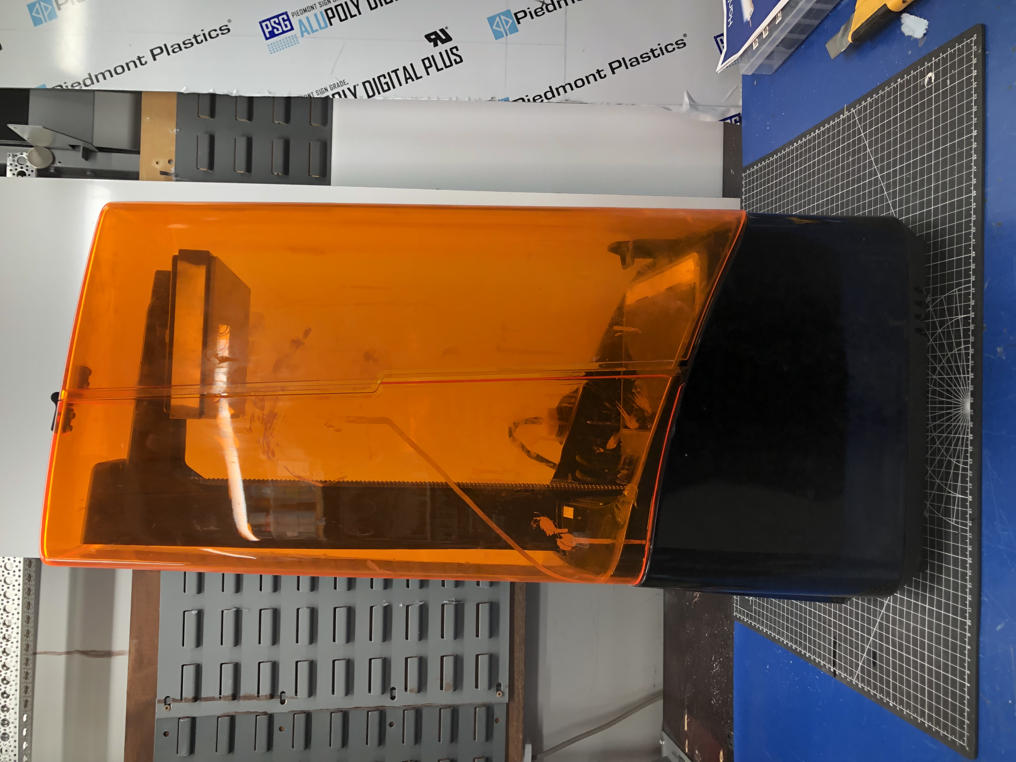 Uniz Slash LCD Resin 3D Printer Pre-Owned — image 8