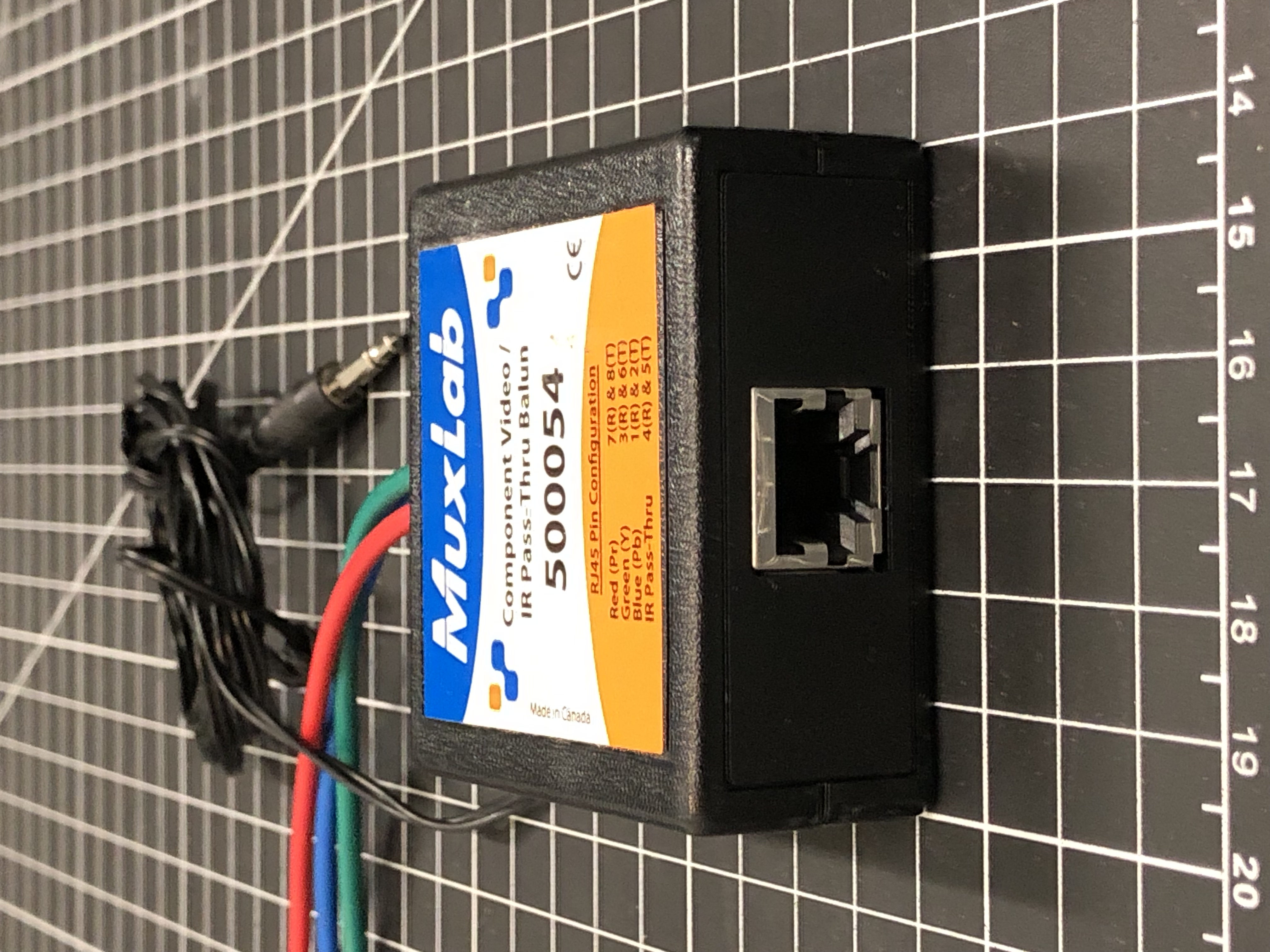 MuxLab 500054 Component Video/IR Pass-Thru Balun Pre-Owned - Thumbnail 3