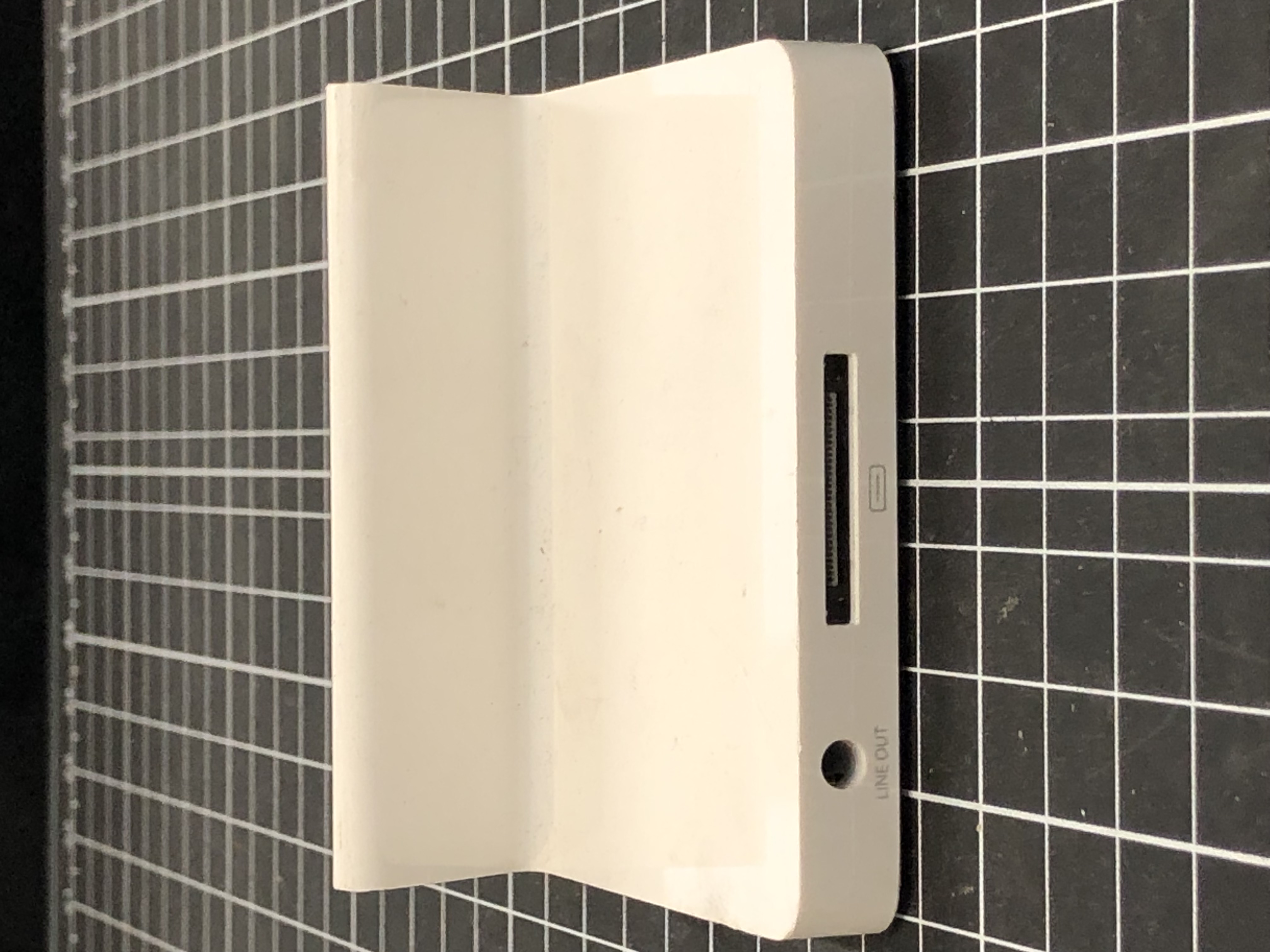 Apple iPad Dock A1352 Charging Station Pre-Owned - Thumbnail 5