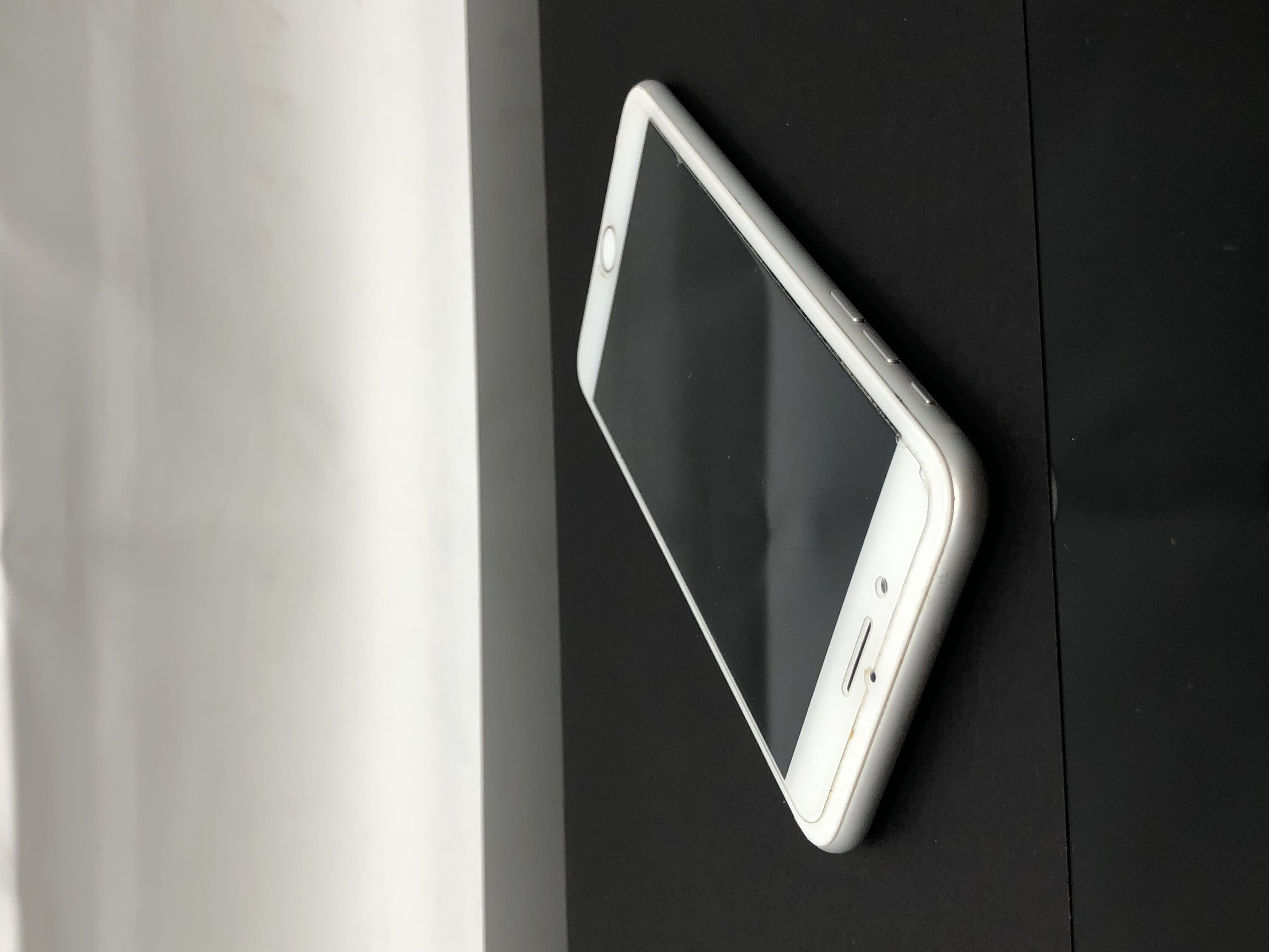 iPhone 7 Plus 128GB Silver Pre-Owned - Thumbnail 10