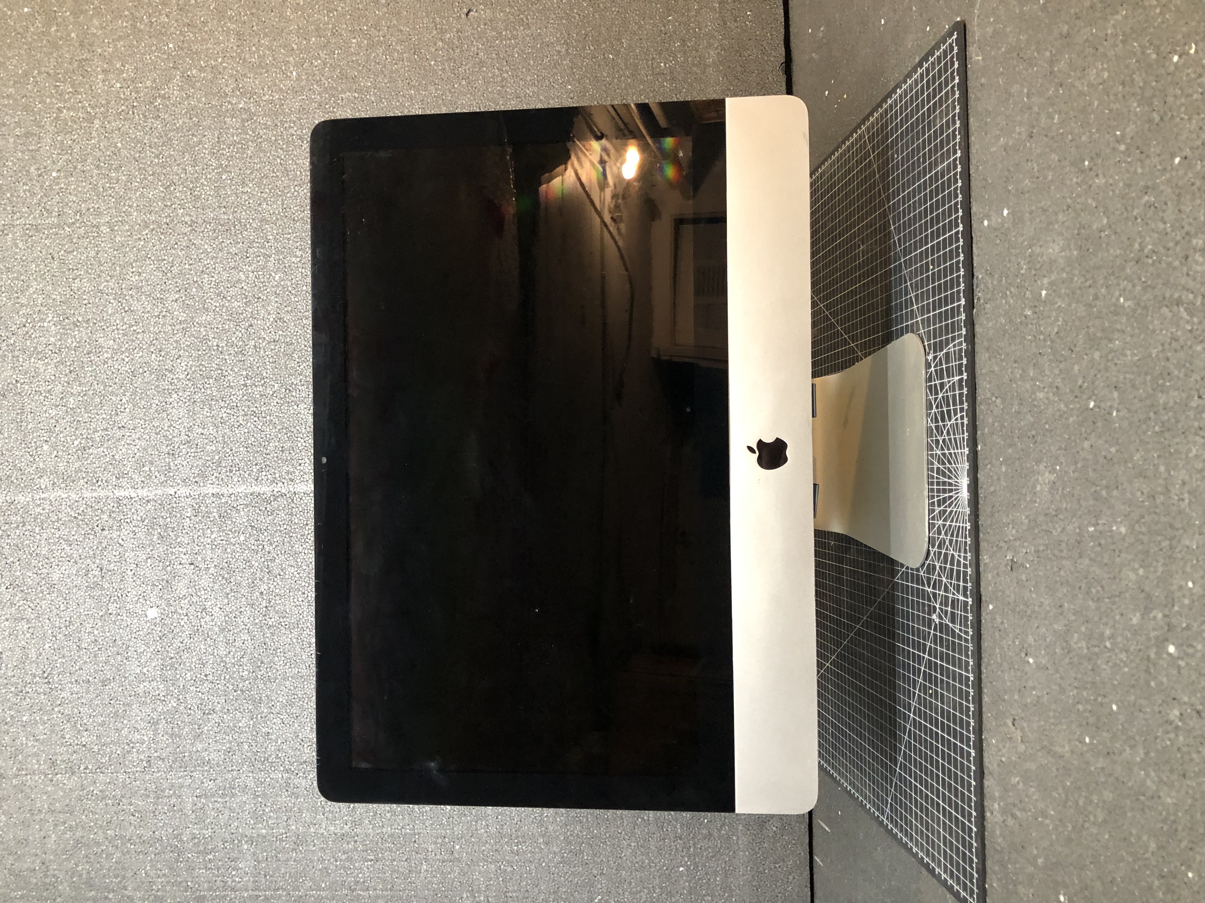 Apple iMac A1311 21.5" EMC 2428 All-In-One Desktop Pre-Owned