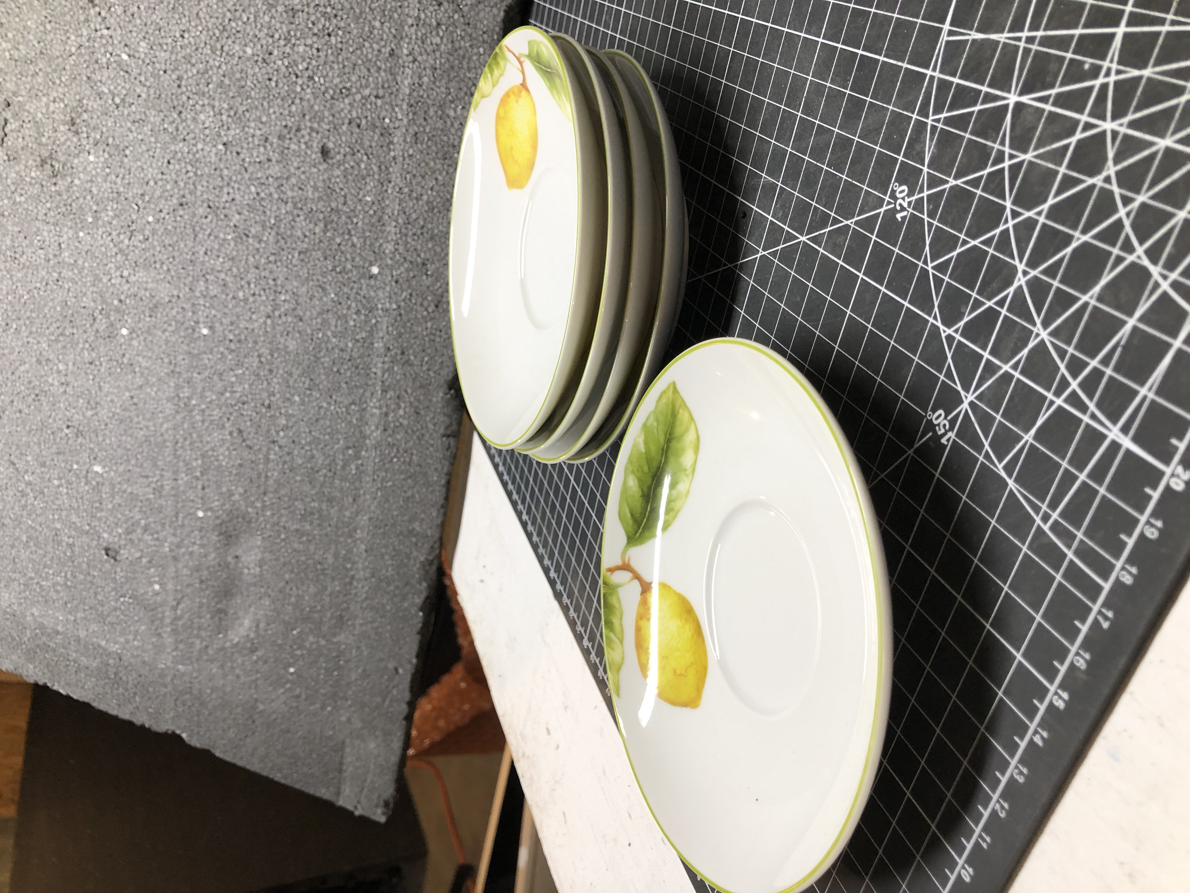 Lemon Design Dinnerware Set - 5 Plates, 3 Spoons, Bowl, Shaker New - Thumbnail 5