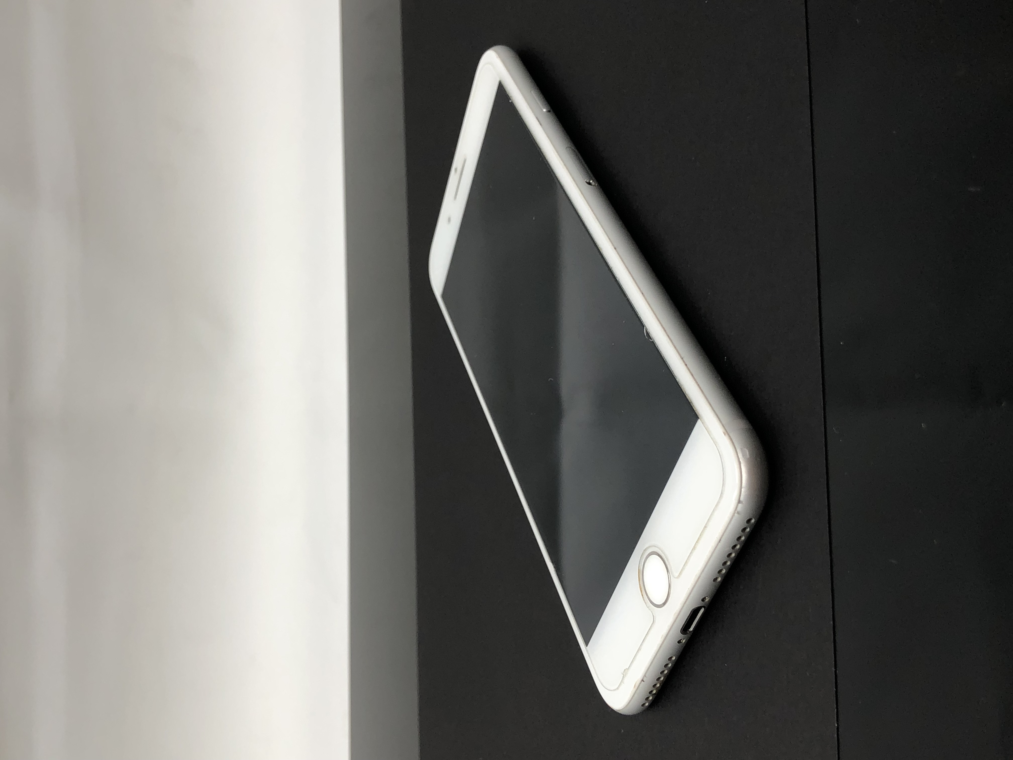 iPhone 7 Plus 128GB Silver Pre-Owned - Thumbnail 8