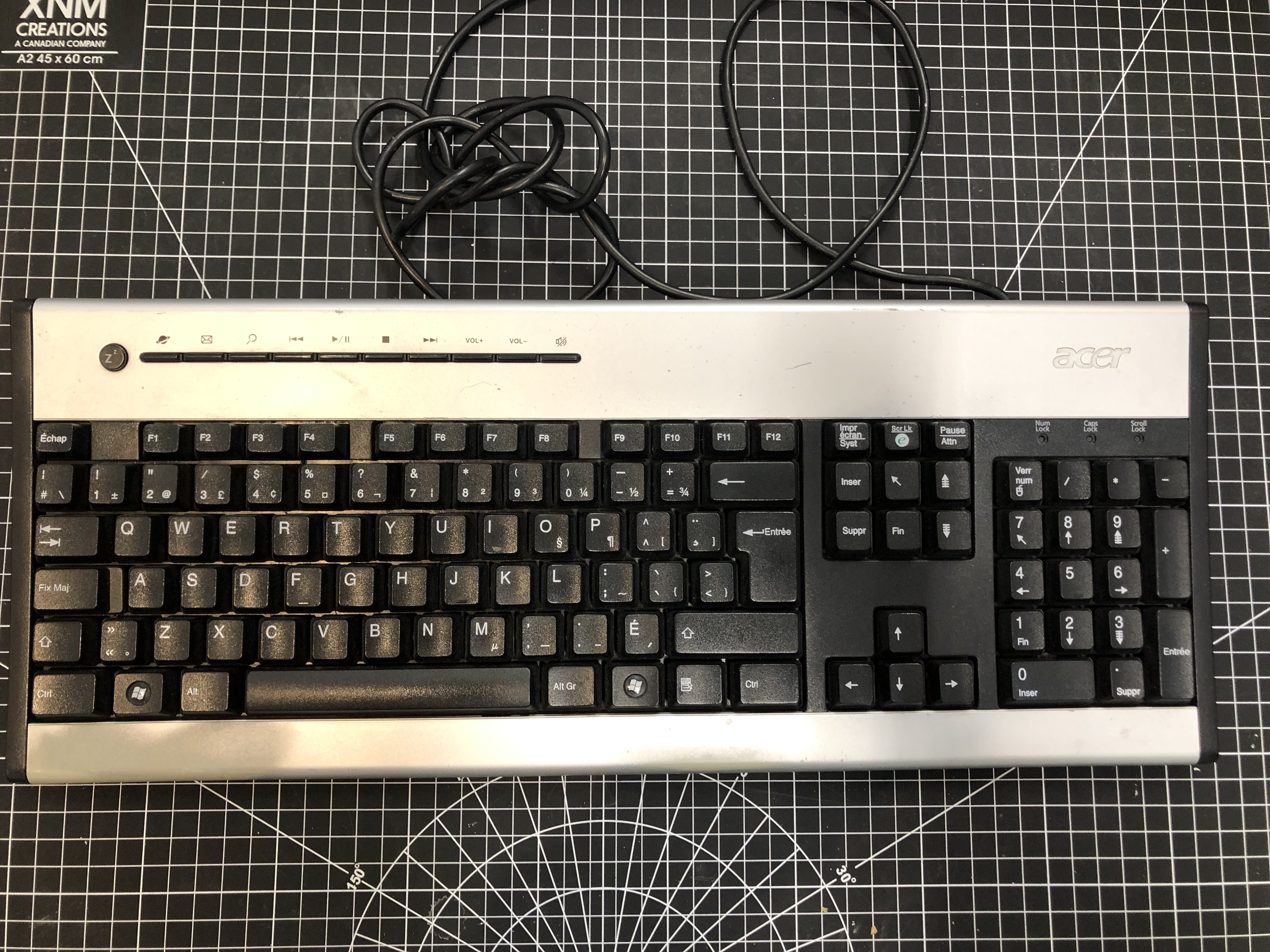 Acer KU-0355 Wired USB Keyboard Black/Silver Pre-Owned — image 3